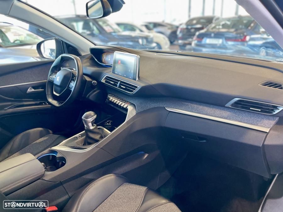 Peugeot 5008 1.2 PureTech Allure - 36
