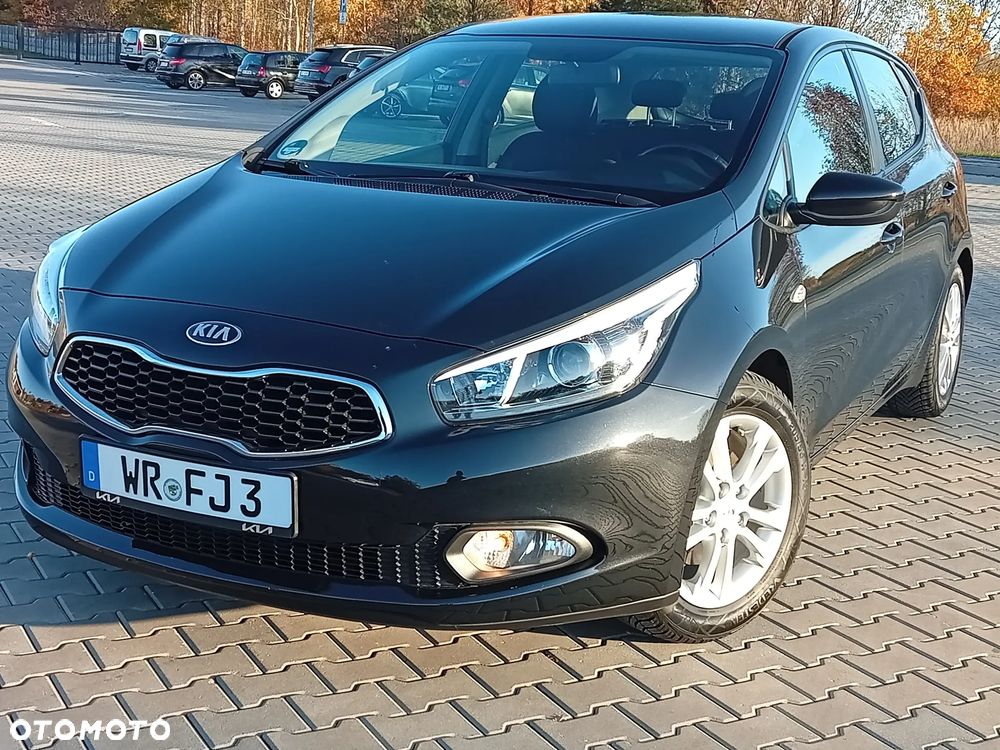 Kia Ceed - 13