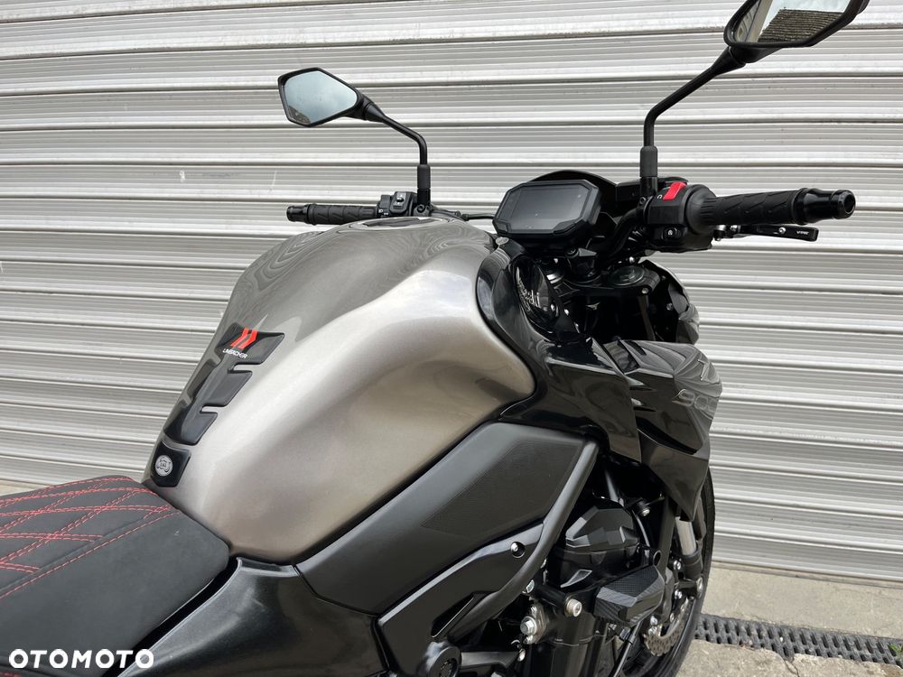 Kawasaki Z 900 - 15