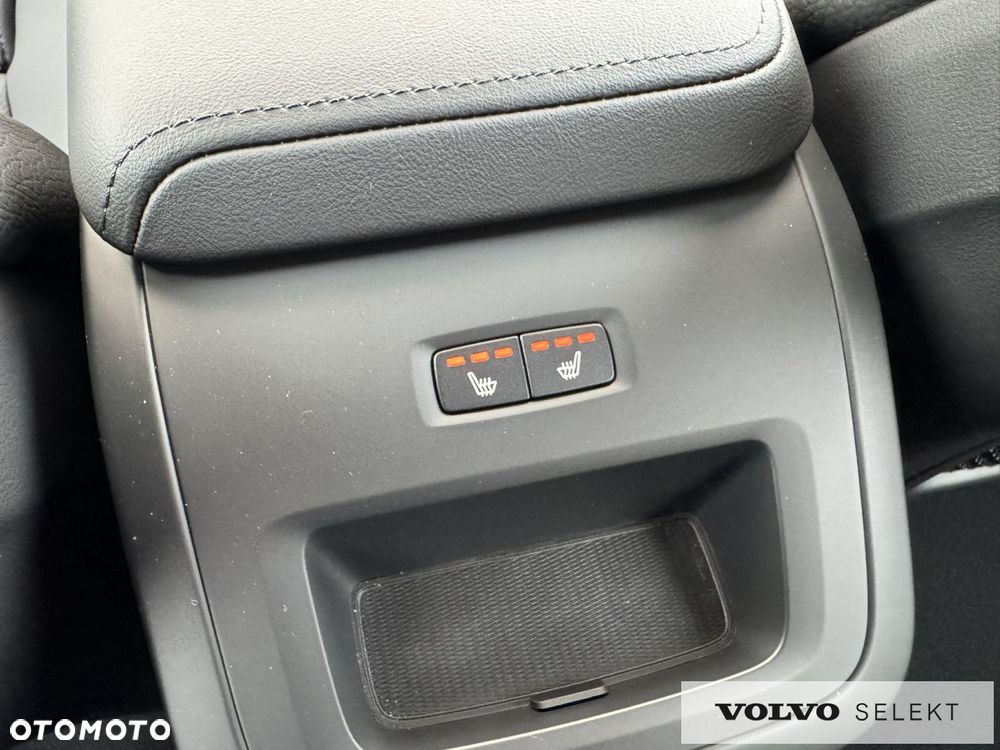 Volvo XC 60 B5 B AWD Plus Dark - 29