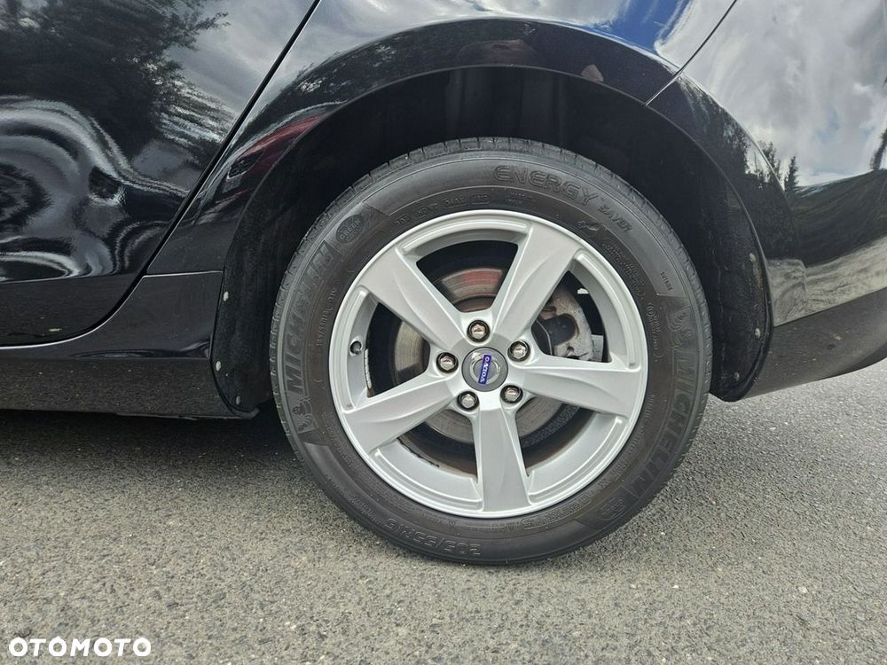 Volvo V40 D2 Momentum - 25