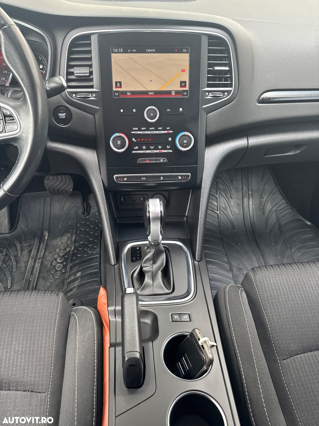 Renault Megane ENERGY dCi 110 EDC INTENS - 12