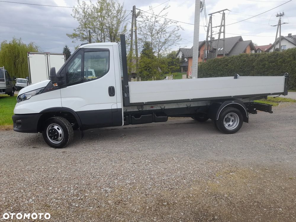 Iveco DAILY 50C18 50c16 silnik 3.0 //NAJMOCNIEJSZY// Dmc 3500kg RAMA do ZABUDOWY// NOWY POLSKI SALON// KAŻDA ZABUDOWA - wywrotka / kiper HDS , Skrzynia, platforma, kontener, do żywca,izoterma chłodnia mroźnia , WINDA, laweta / najazd.... - 11