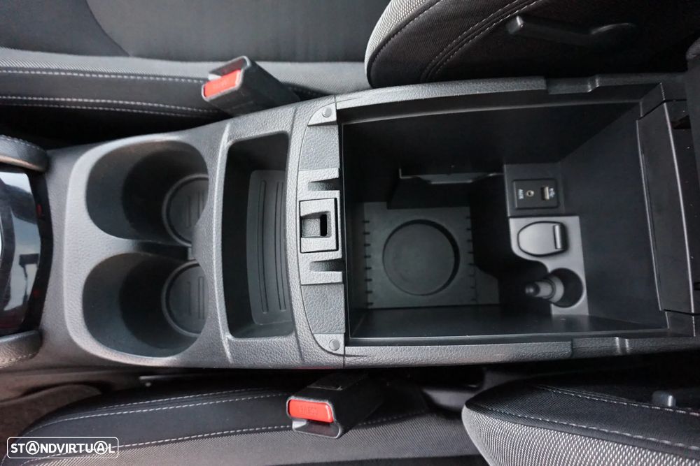 Nissan Qashqai 1.6 dCi N-Connecta 18 Xtronic - 34