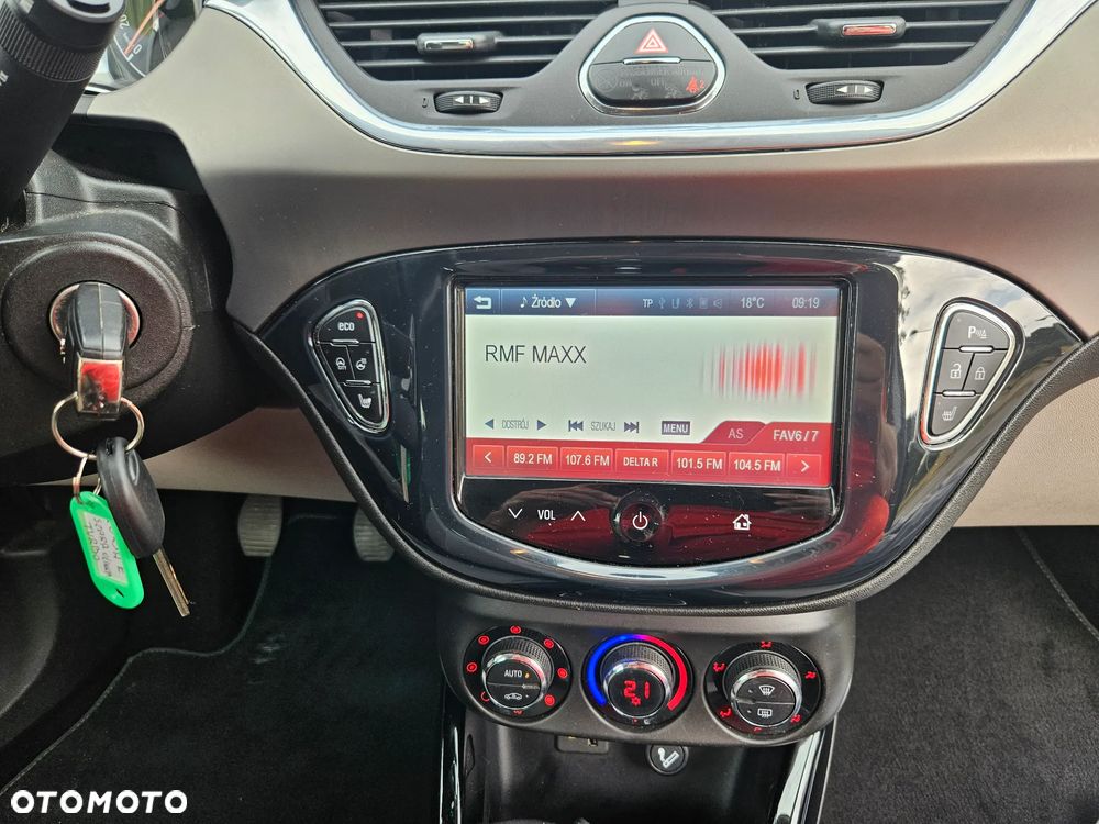 Opel Corsa 1.4 16V Cosmo - 20