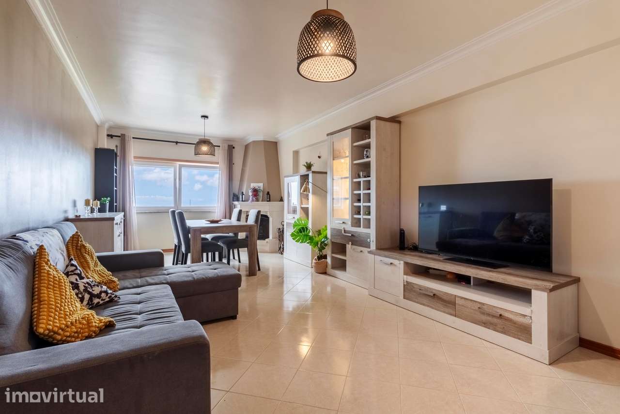 Apartamento T2 c/ Varanda e 2 Marquises na Rua Marquês de Pombal, Cacé - Grande imagem: 5/44