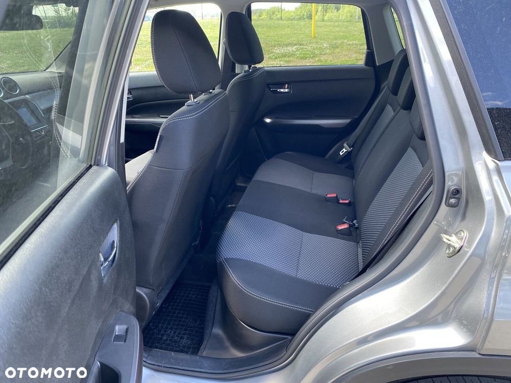 Suzuki Vitara - 11