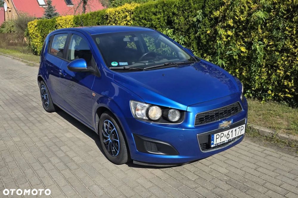 Chevrolet Aveo 1.2 LT - 1