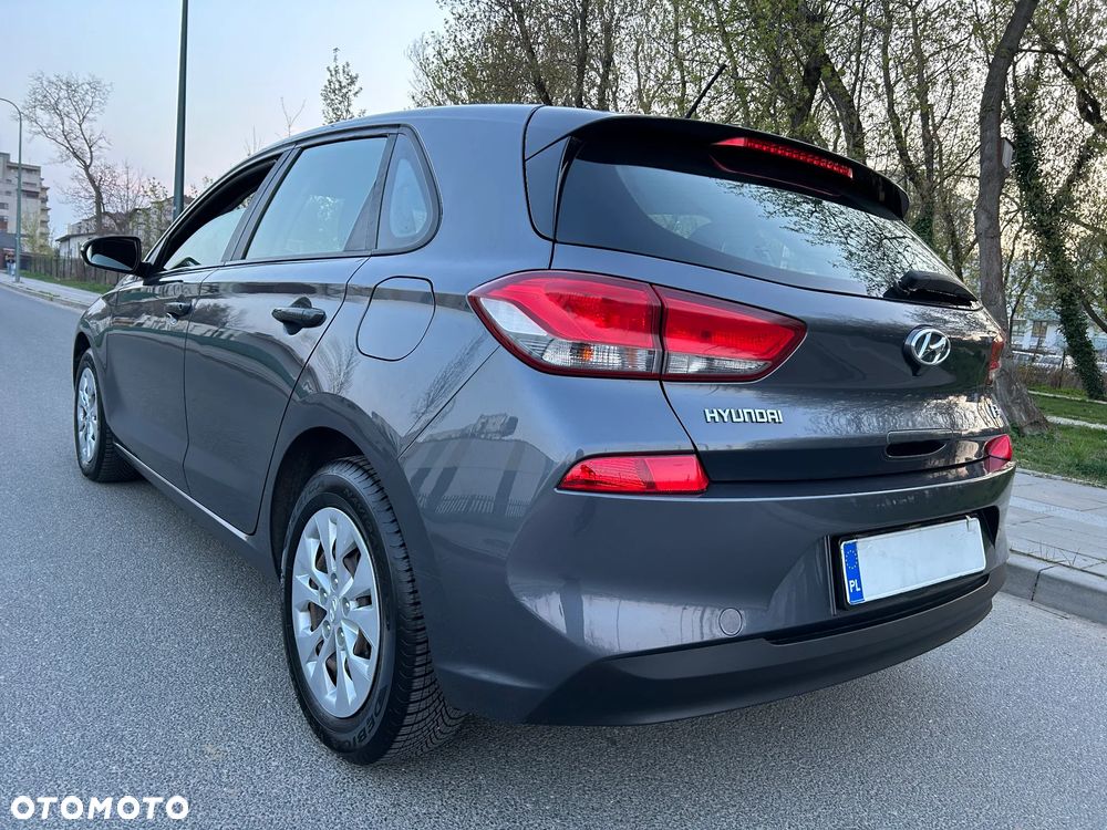 Hyundai i30 1.4 Classic + - 27