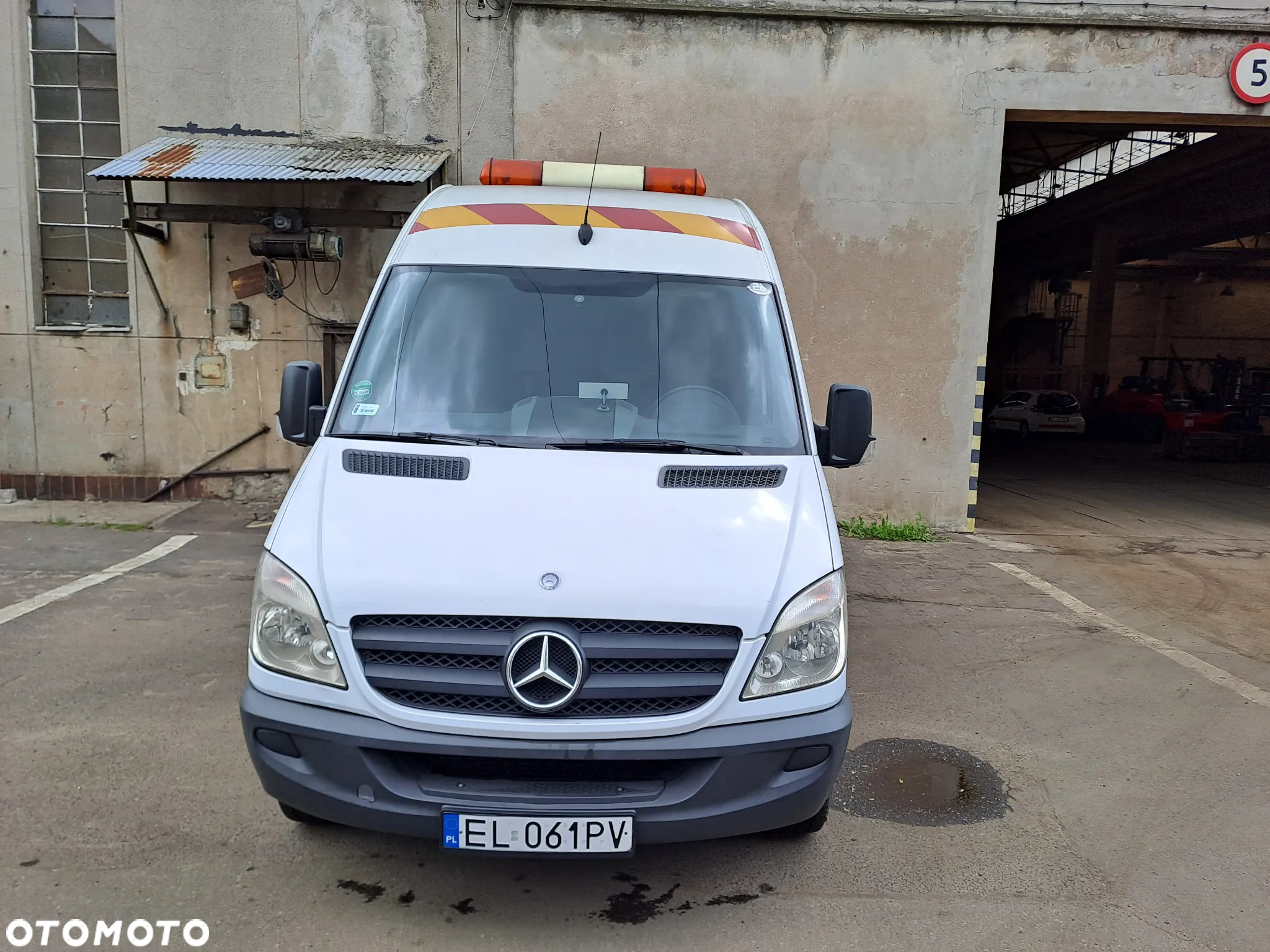 Mercedes-Benz Sprinter - 3