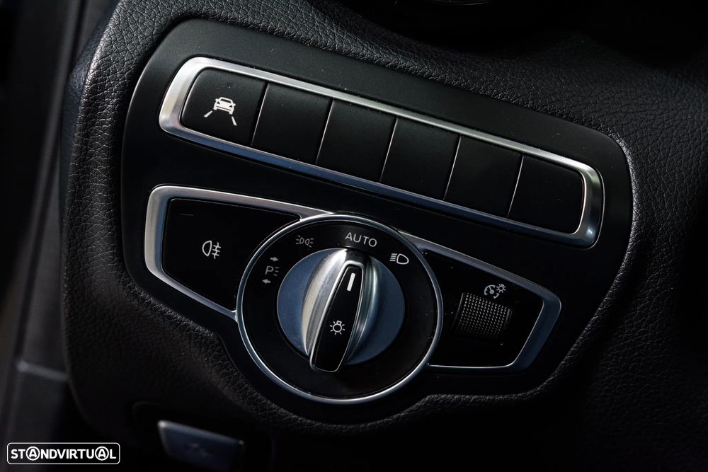 Mercedes-Benz C 300 - 19