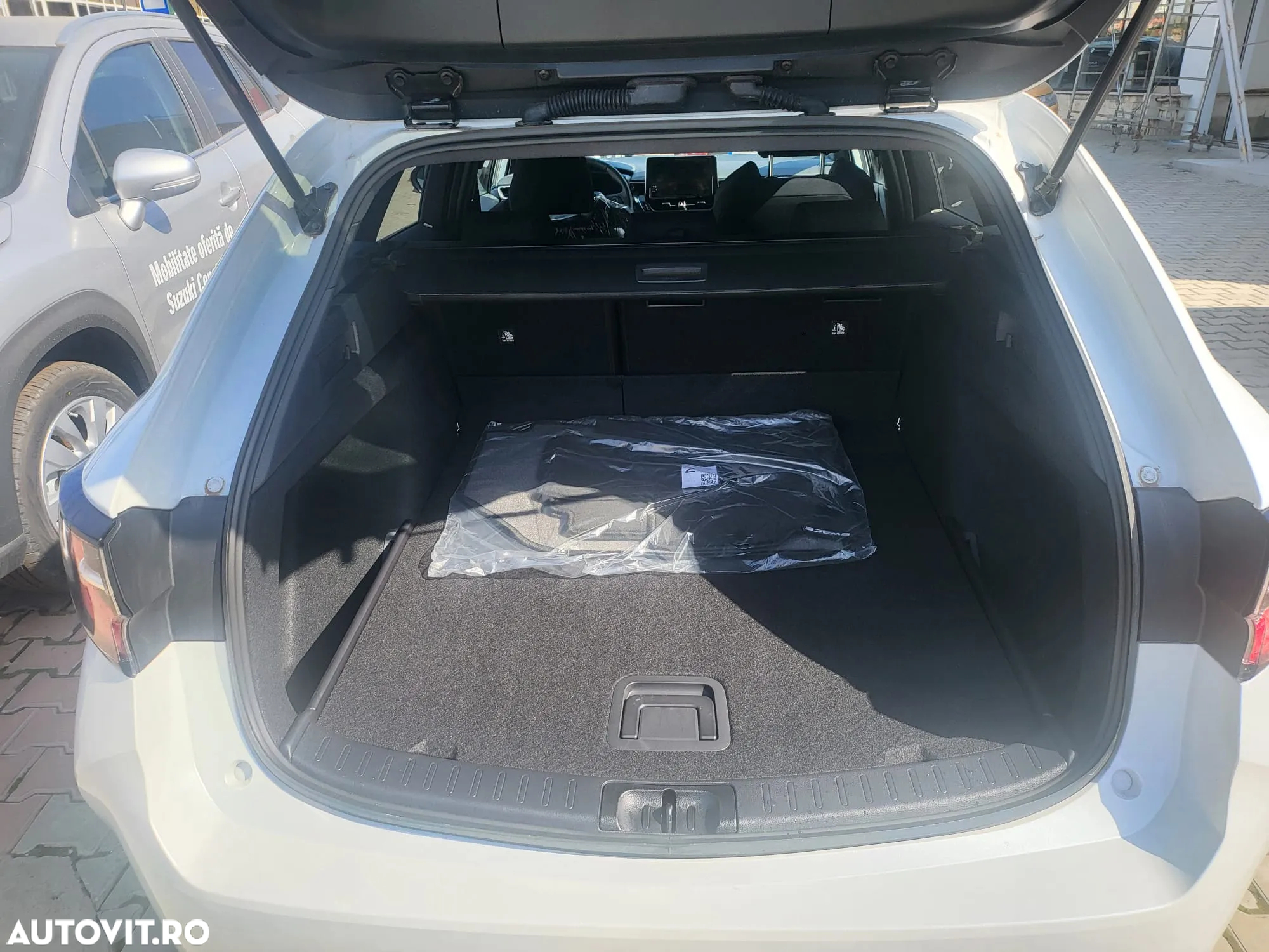 Suzuki Swace 1.8 E-CVT HEV Passion - 7