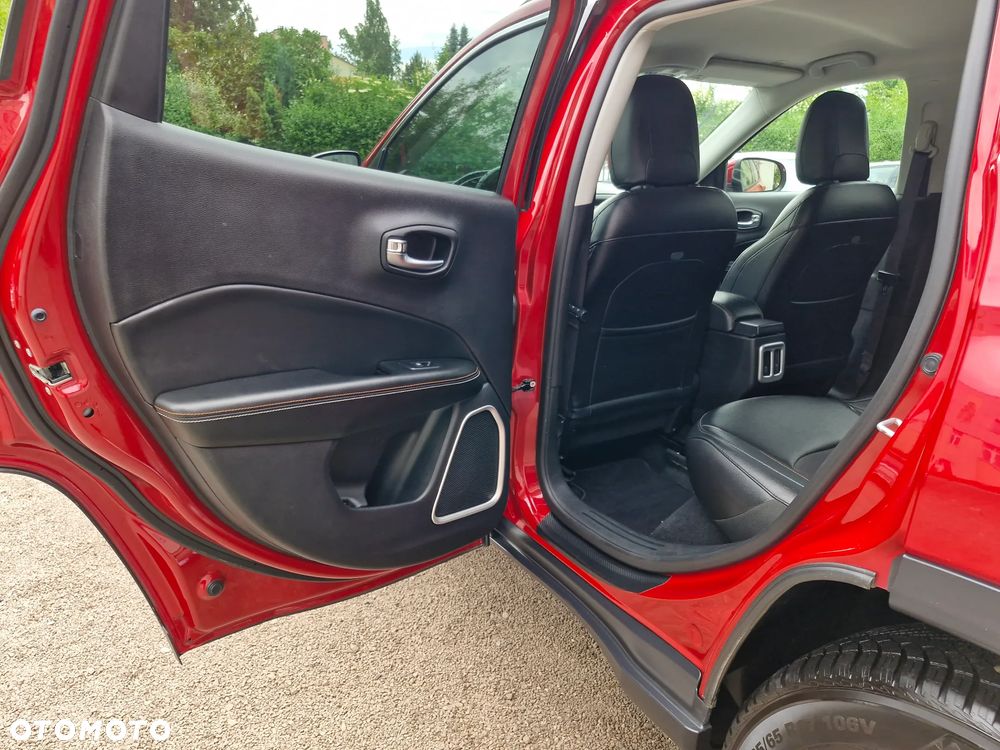 Jeep Compass 2.4I 4x4 Automatik Limited - 13