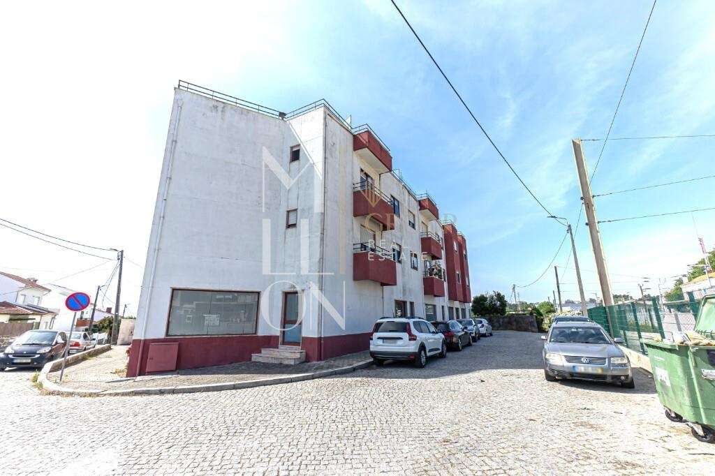 T2 dúplex com terraço e lugar de garagem no 2°andar sem elevador em Va - Grande imagem: 2/22
