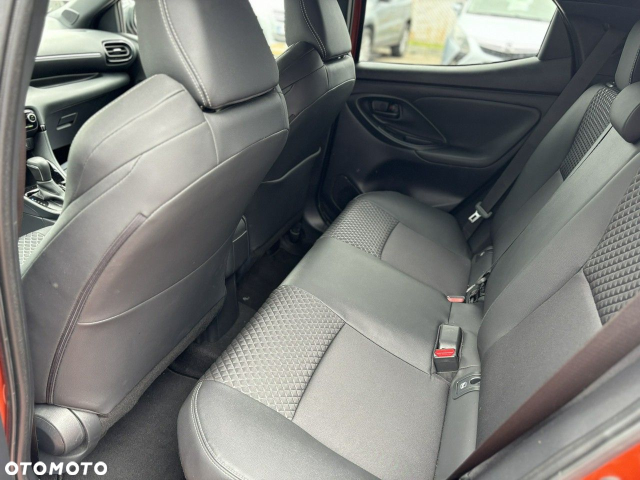 Toyota Yaris - 23