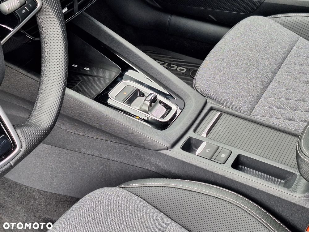 Skoda Octavia 1.5 TSI mHEV Sportline DSG - 14