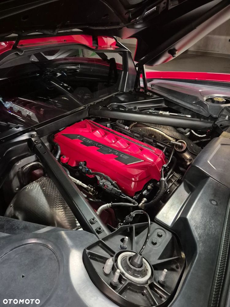 Chevrolet Corvette - 14