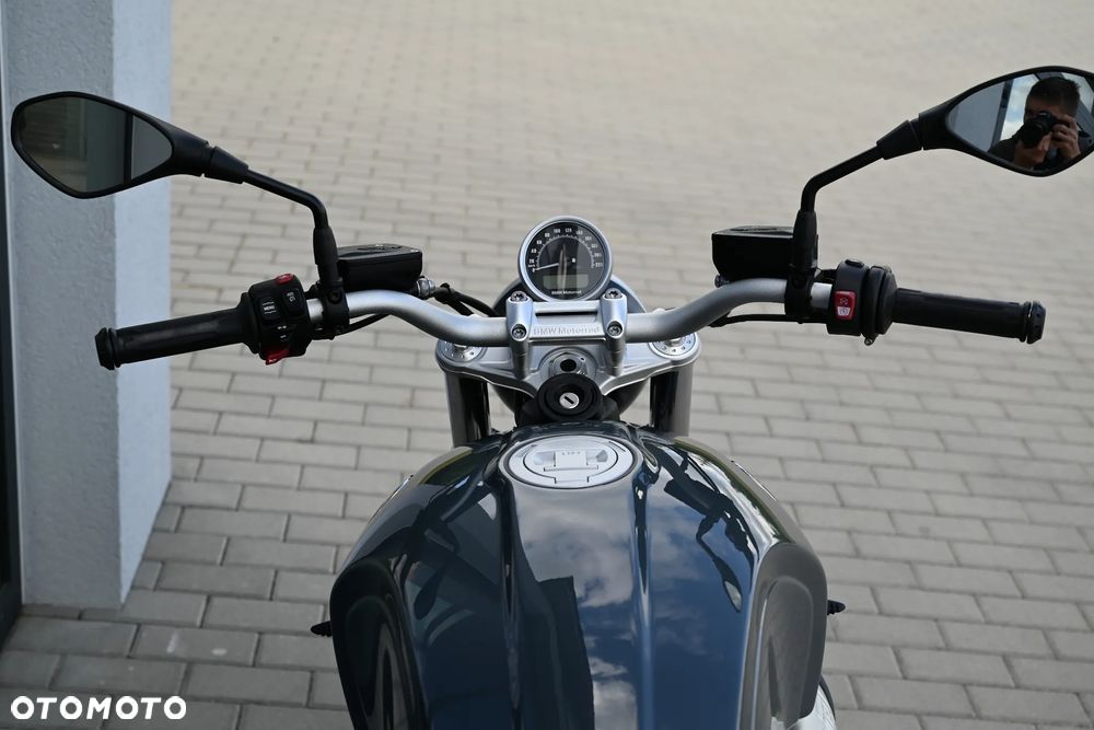 BMW R - 7
