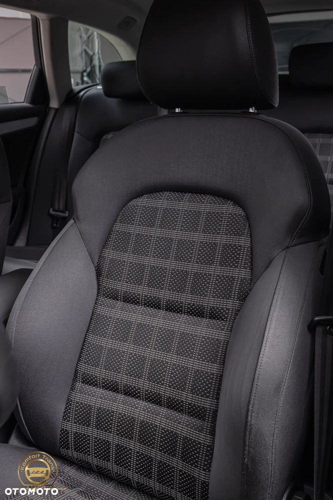 Audi A4 Avant 2.0 TDI DPF multitronic S line Sportpaket - 14