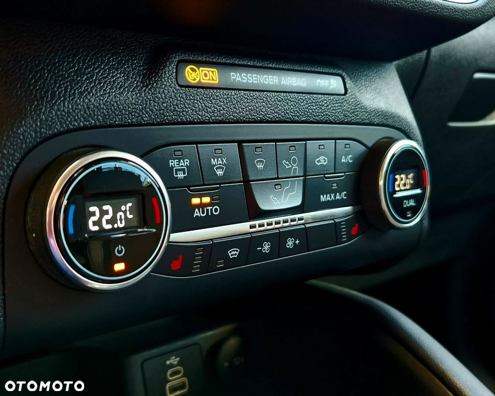 Ford Kuga 2.0 EcoBlue 4x4 TITANIUM X - 29
