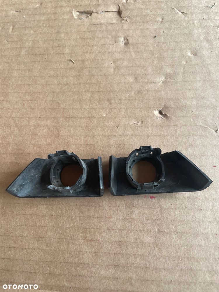 Volvo xc60 mocowanie czujnika parkowania lewe i prawe przednie 31353352 31353353 - 2