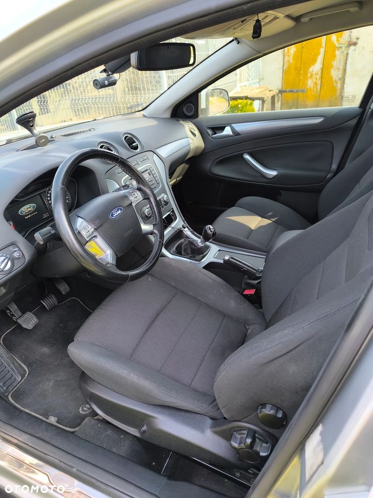 Ford Mondeo - 7