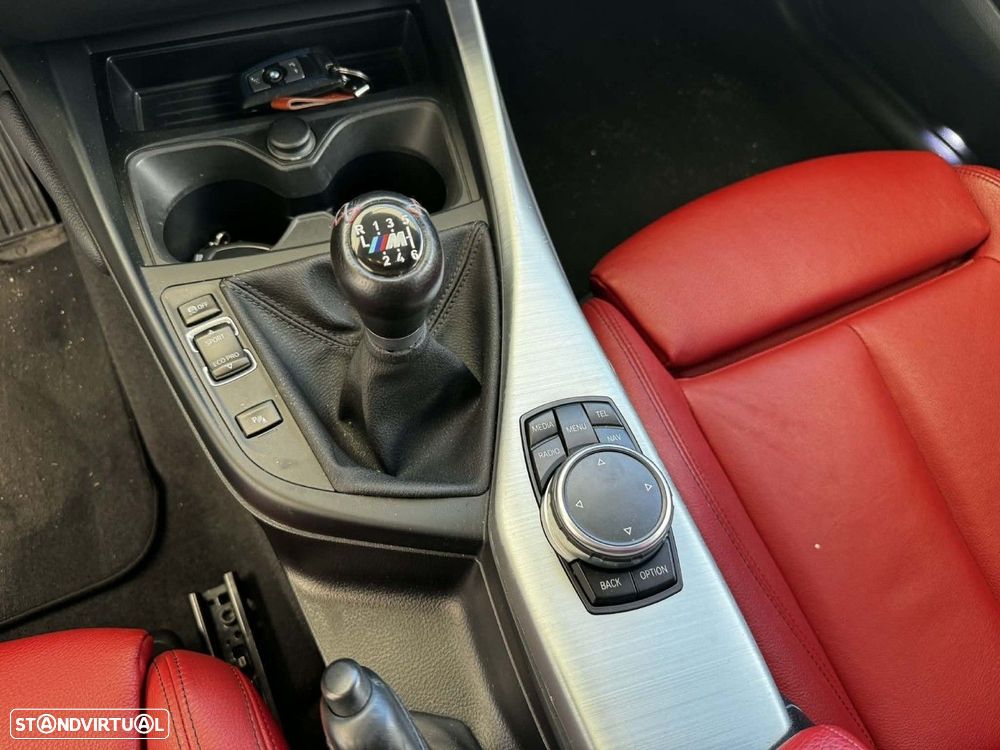 BMW 116 d Pack M - 17