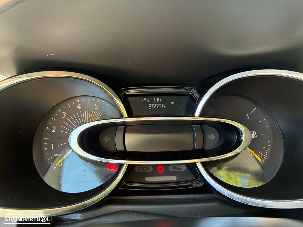 Renault Clio Sport Tourer dCi 75 Expression - 8