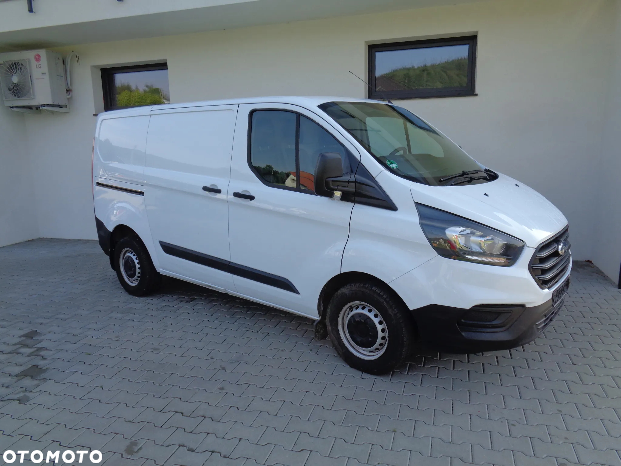Ford TRANSIT CUSTOM - 5