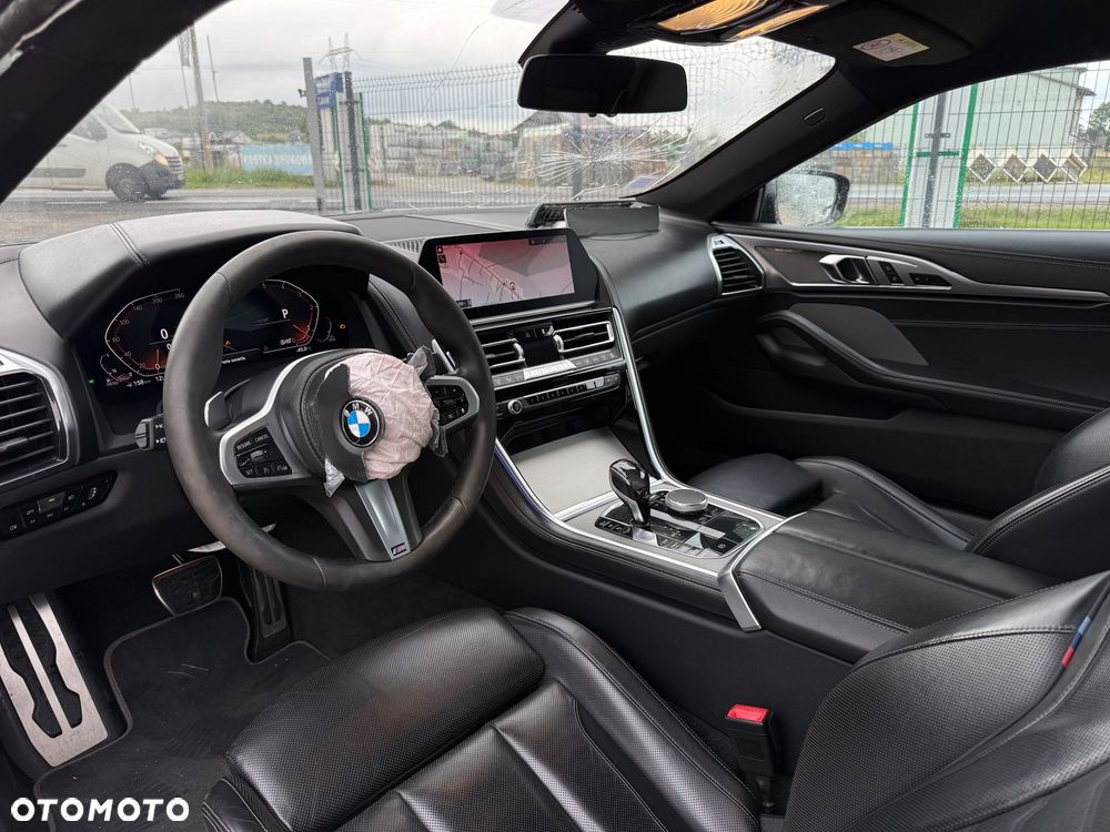 BMW Seria 8 - 14
