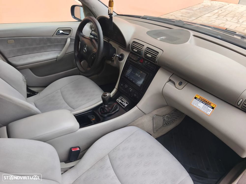 Mercedes-Benz C 220 CDi Avantgarde - 11
