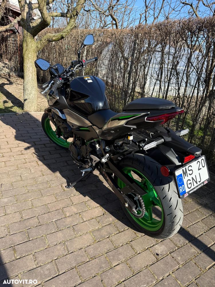 Kawasaki Z 500 SE - 13