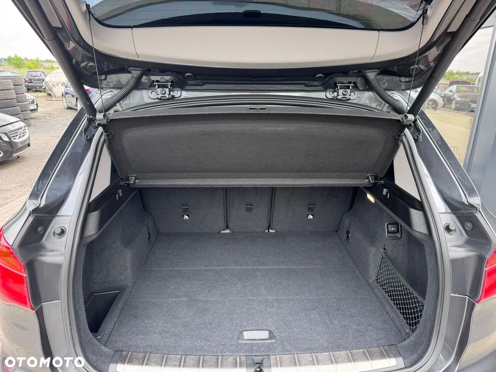 BMW X1 sDrive16d Advantage - 13