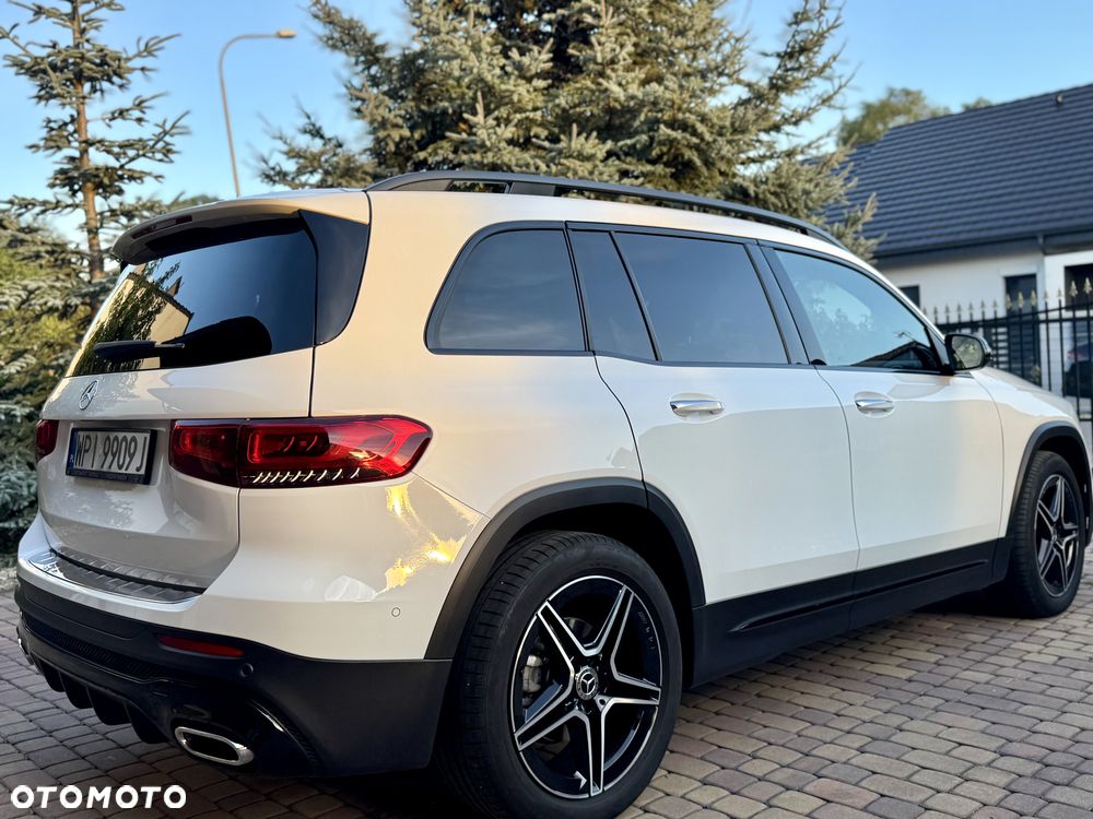 Mercedes-Benz GLB - 23