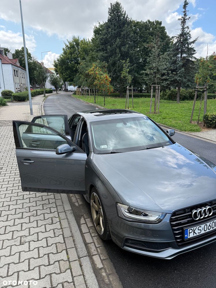 Audi A4 Limousine - 8