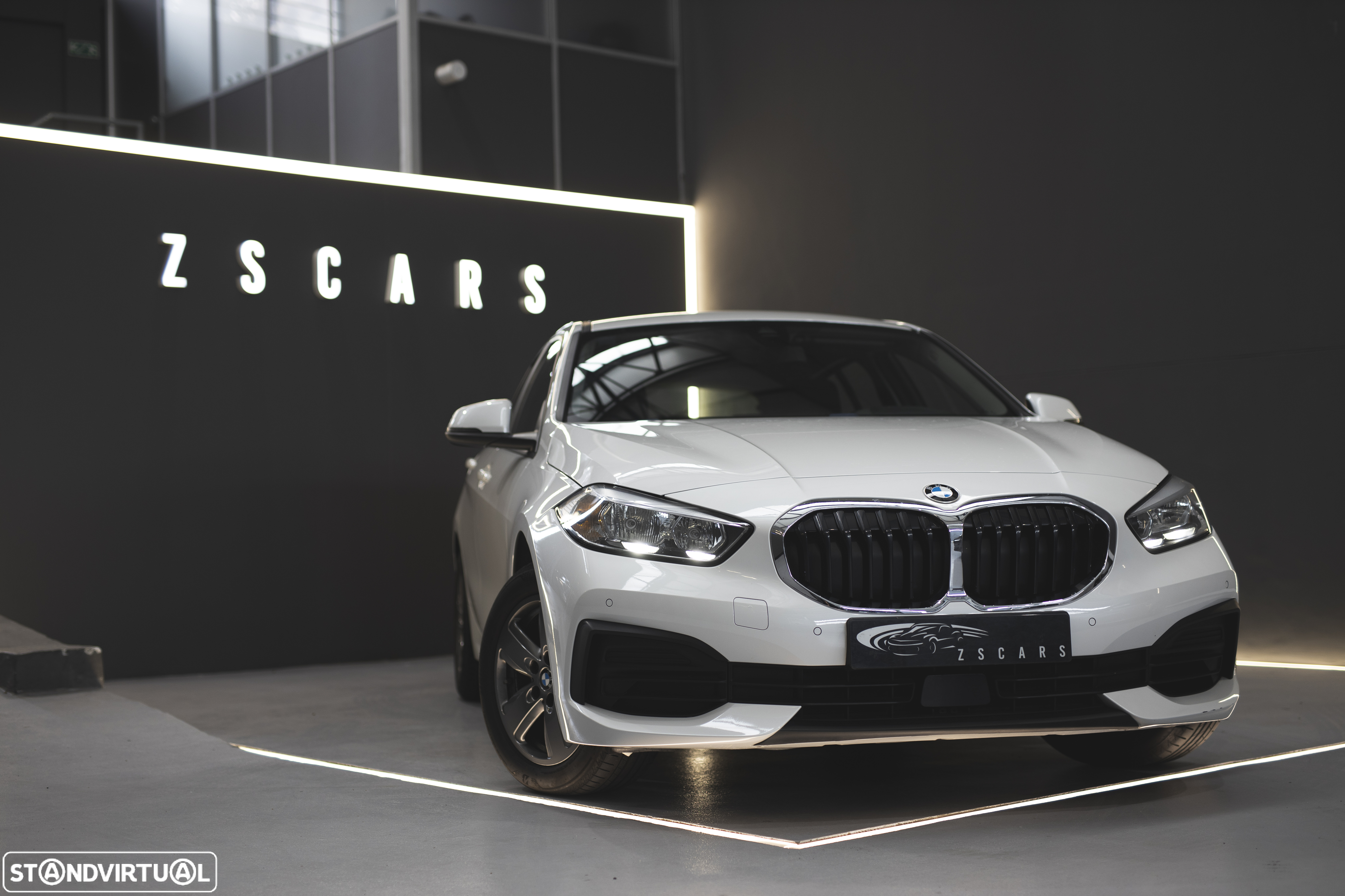 BMW 118 i Advantage Auto - 3