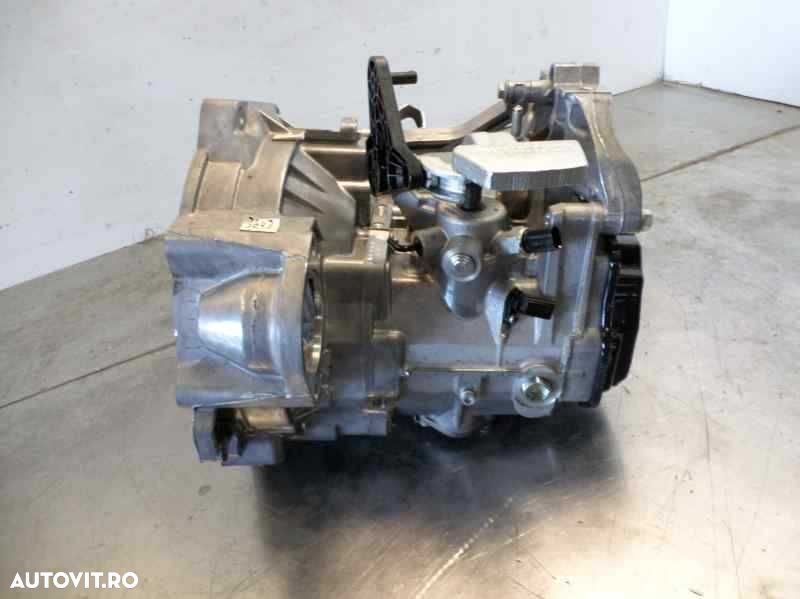 Cutie de viteza VW Cadyy III; 1.6 TDI; Start/Stop; 5 trepte - 4
