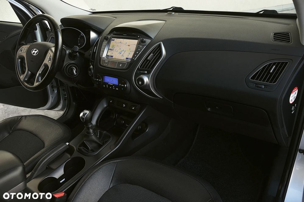 Hyundai ix35 1.7 CRDi Premium 2WD - 12