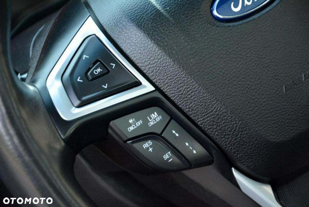 Ford Edge 2.0 TDCi Bi-Turbo 4x4 ST-LINE - 24