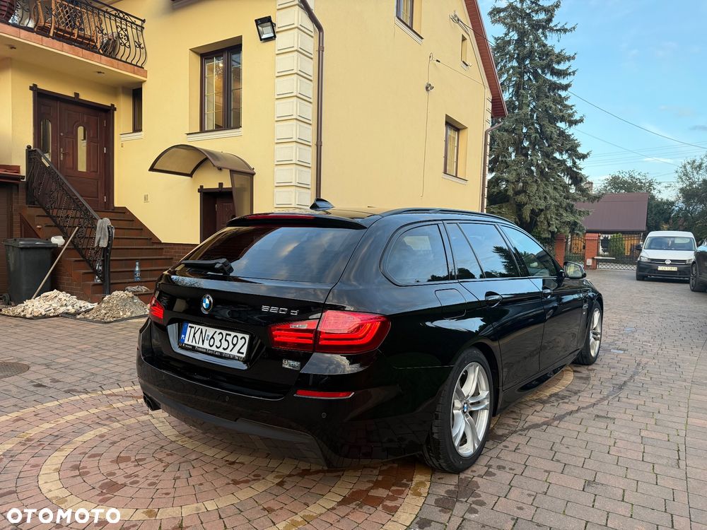 BMW Seria 5 520d Touring M Sport Edition - 10