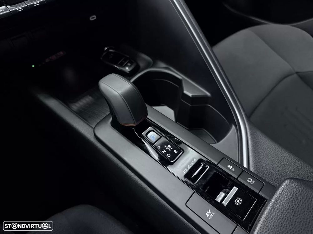 Toyota C-HR 1.8 Hybrid Square Collection - 38