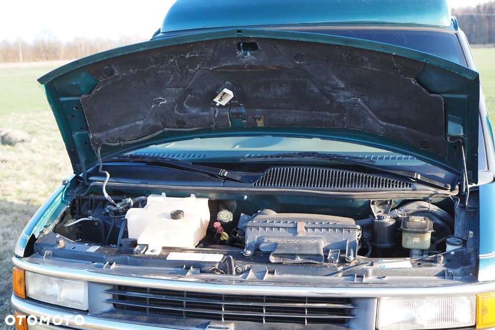 Chevrolet Express - 28