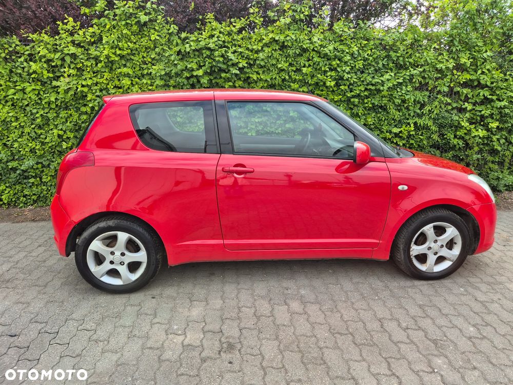 Suzuki Swift 1.3 Club - 22