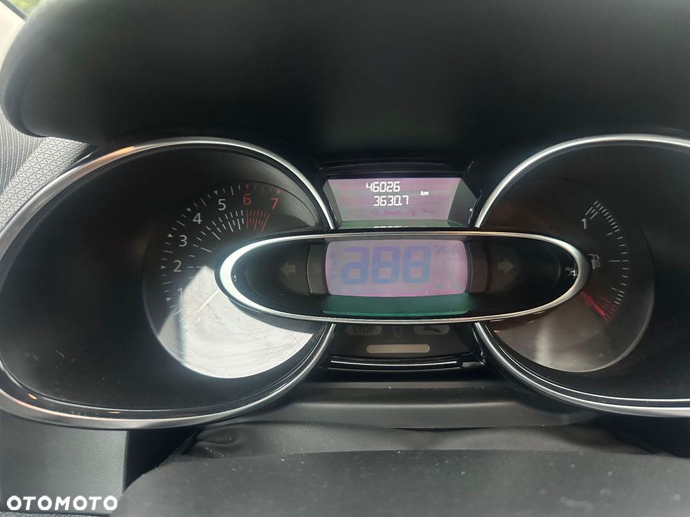 Renault Clio 1.2 16V Limited - 13
