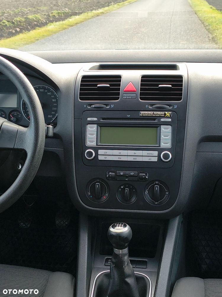 Volkswagen Golf - 15