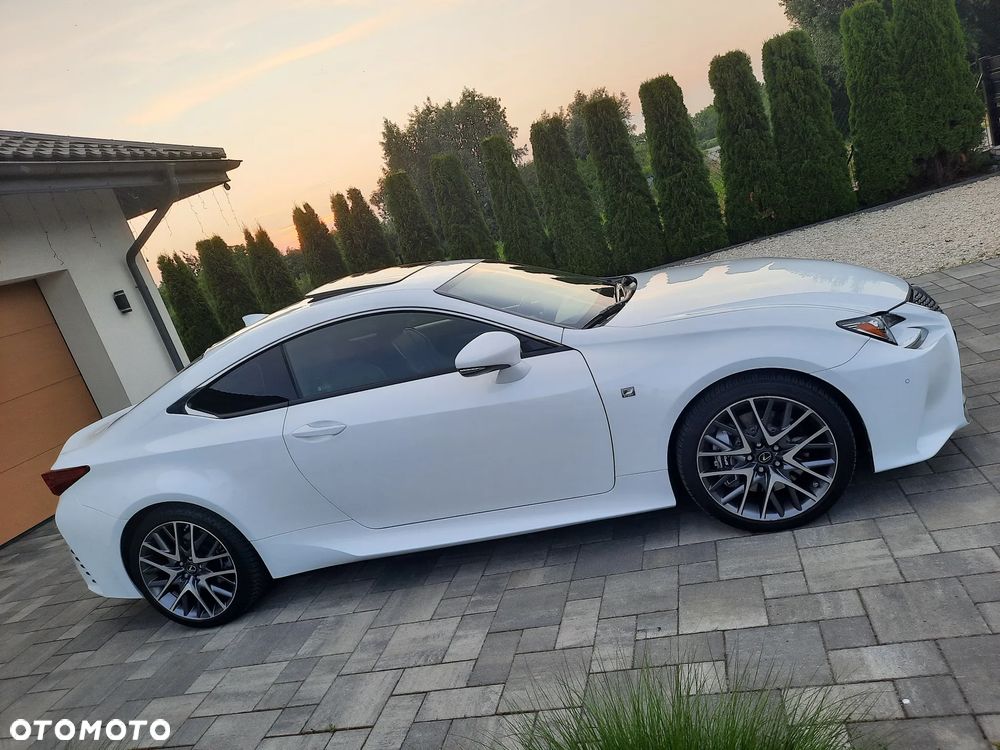 Lexus RC - 13