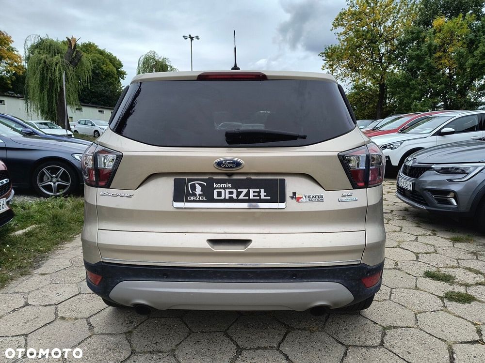 Ford Escape - 6