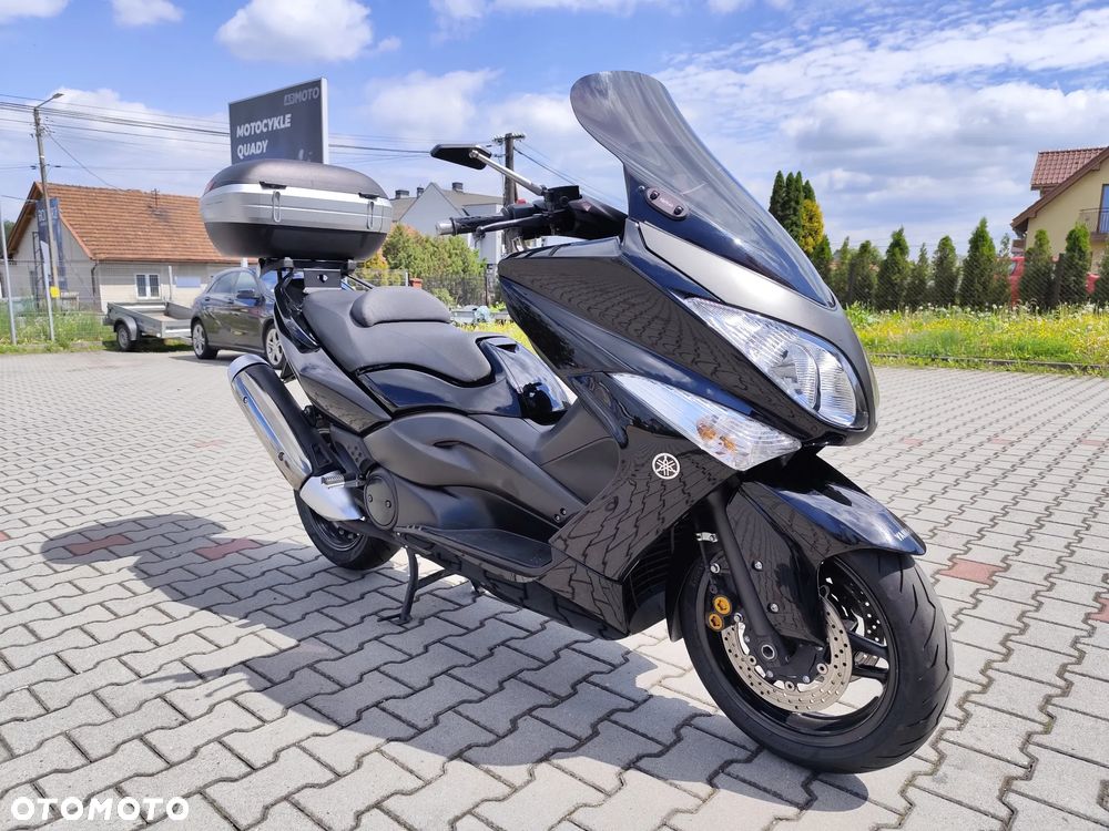 Yamaha Tmax - 12