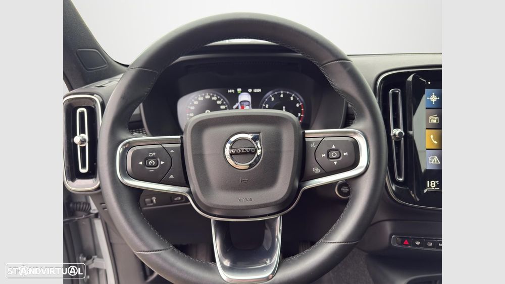 Volvo XC 40 1.5 T2 Plus Dark Auto - 11