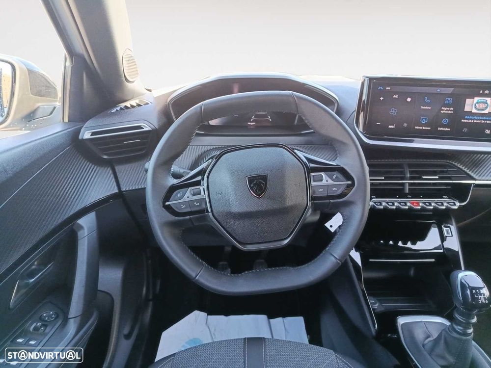 Peugeot 2008 1.2 PureTech Allure - 12